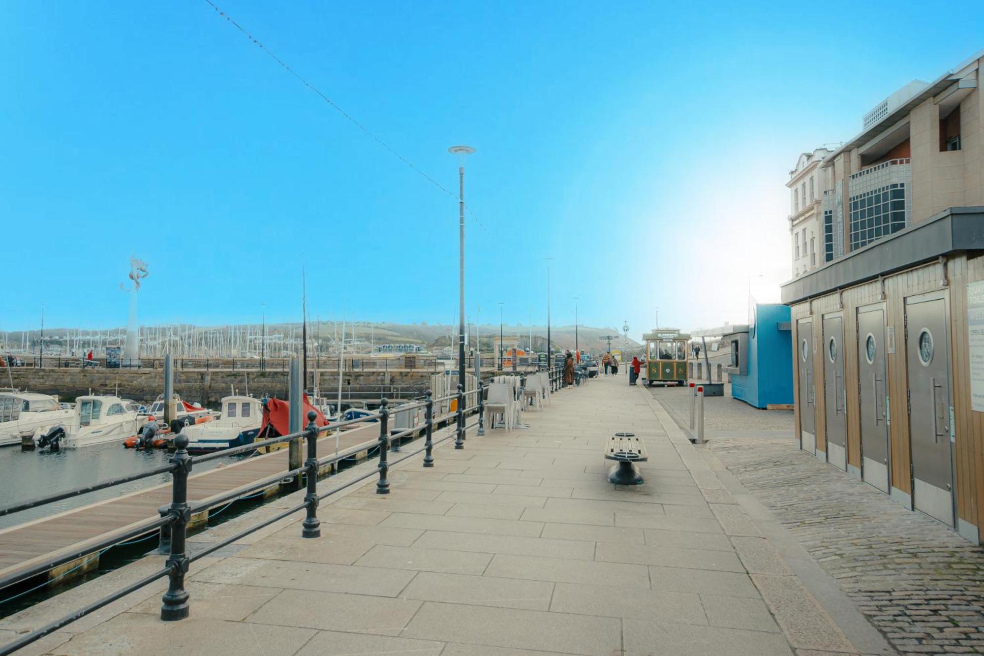 Executive Coach House On The Hoe 2 Free Parking Spaces Plymouth Bagian luar foto