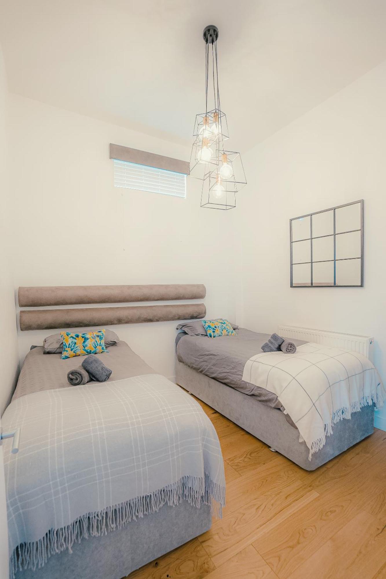 Executive Coach House On The Hoe 2 Free Parking Spaces Plymouth Bagian luar foto